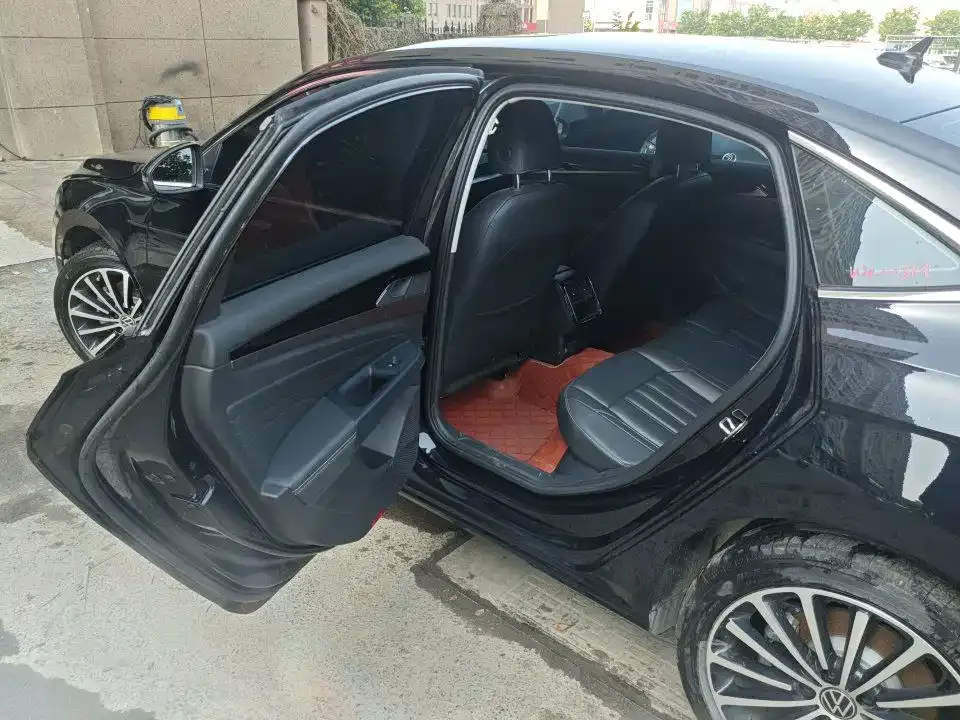 Volkswagen Passat — фото 5