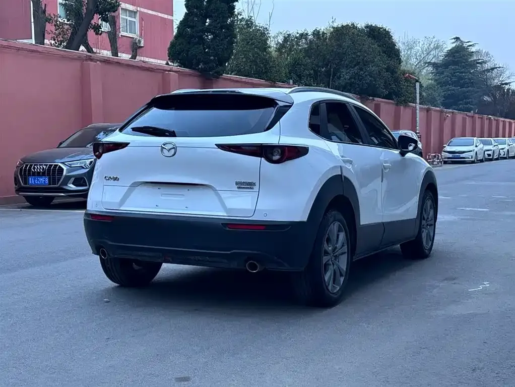 Mazda CX-30 — фото 4