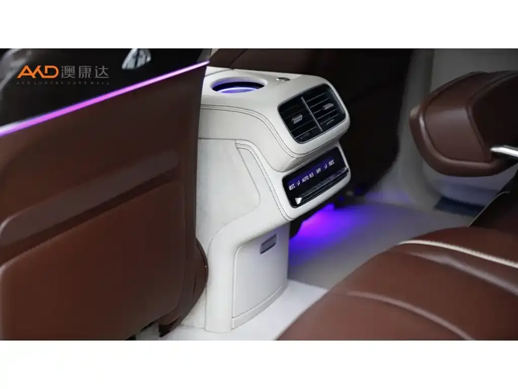 Mercedes-Benz GLS — фото 10