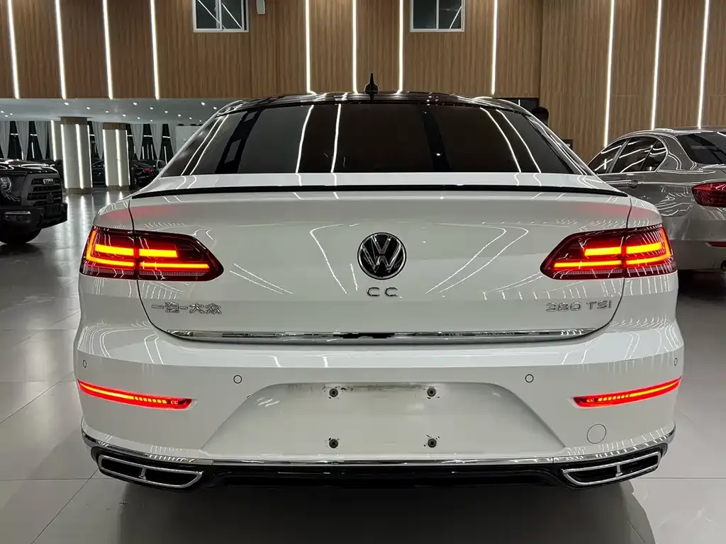 Volkswagen CC — фото 5