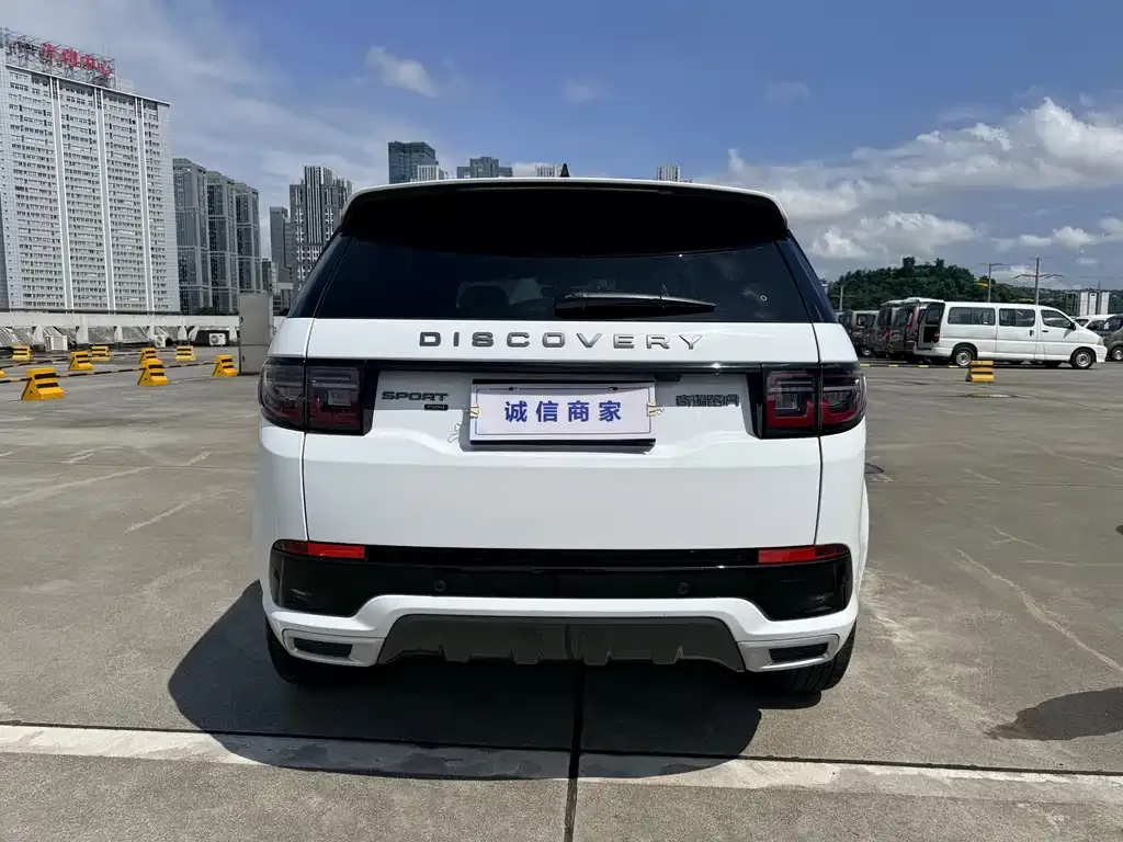 Land Rover Discovery Sport — фото 10