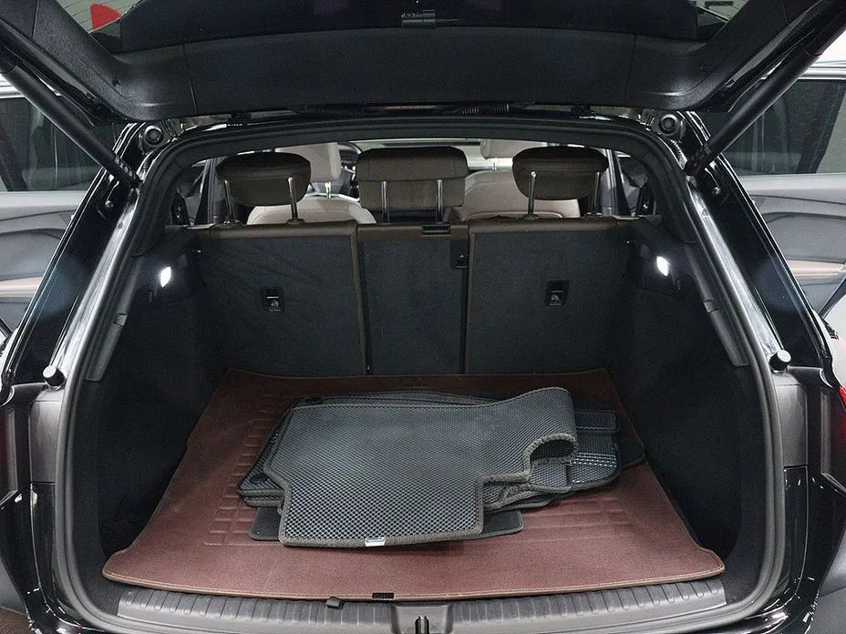 Audi Q4 e-tron 2023 из KR, фото 3