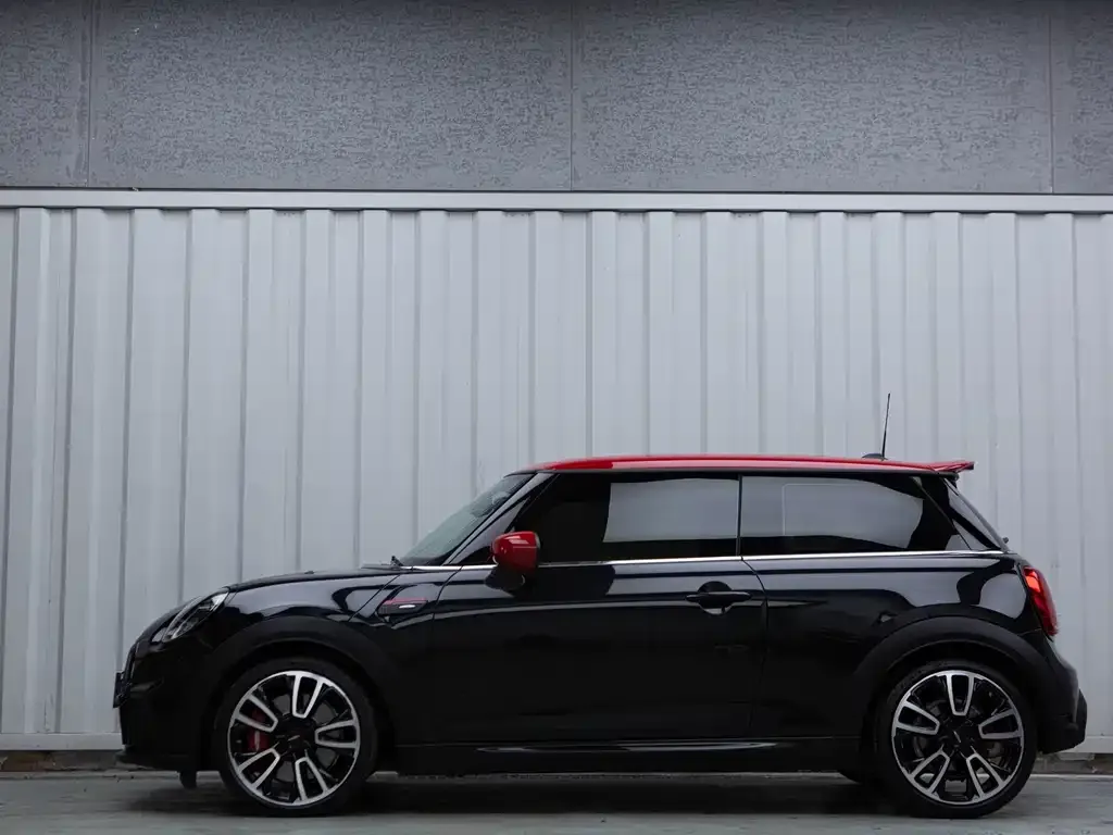 MINI JCW (John Cooper Works) — фото 7