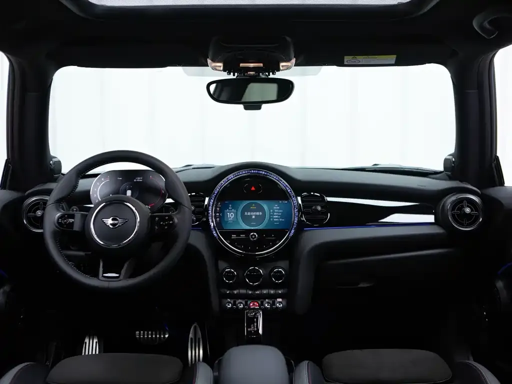 MINI JCW (John Cooper Works) — фото 10