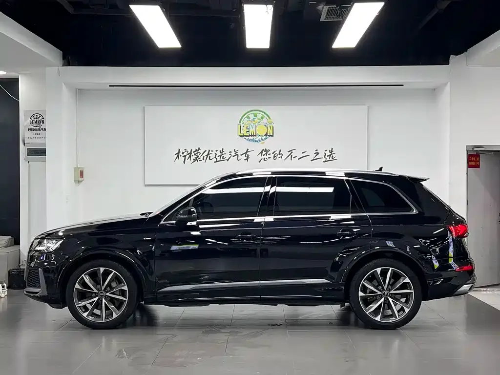 Audi Q7 — фото 4