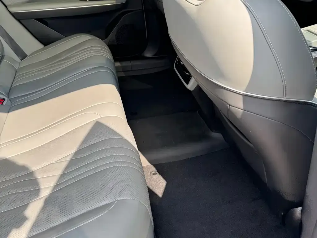 Geely Galaxy E8 2024 из CN, фото 5
