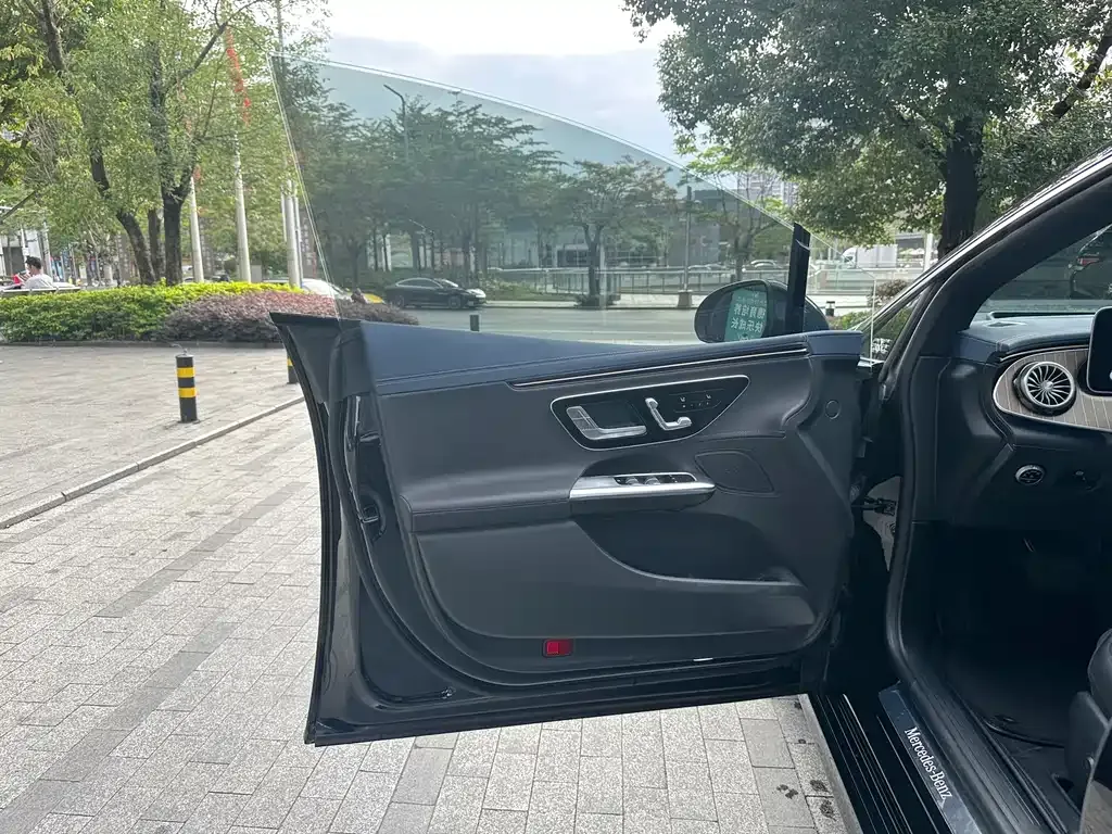 Mercedes-Benz EQE 2023 из CN, фото 3