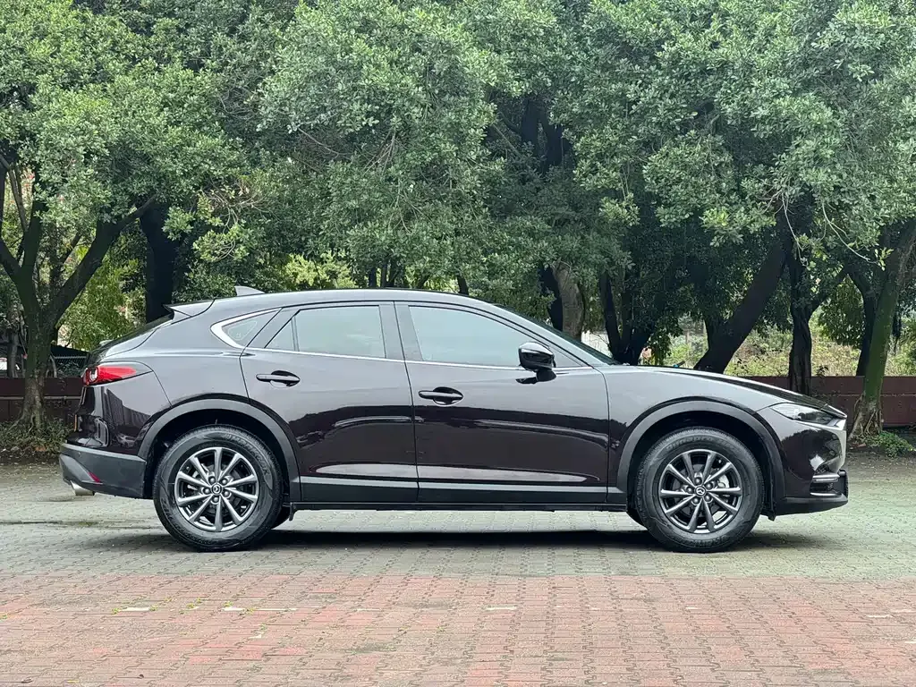 Mazda CX-4 — фото 10