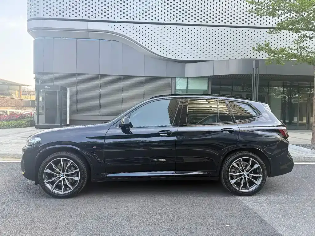 BMW X3 — фото 7