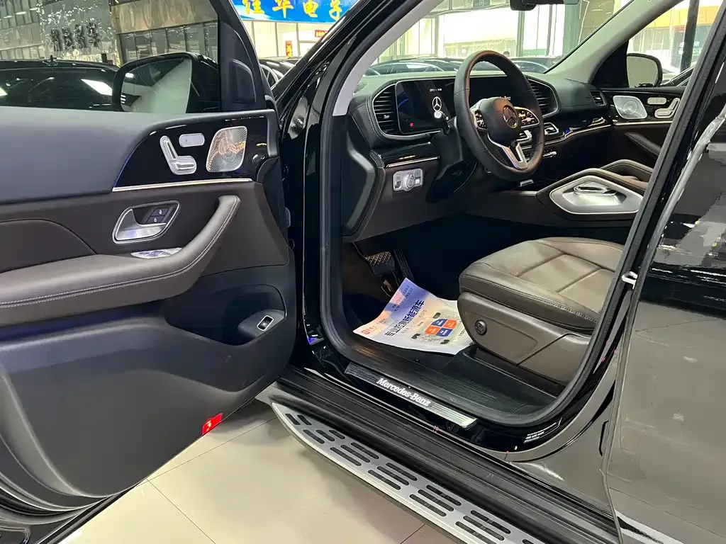 Mercedes-Benz GLE — фото 7