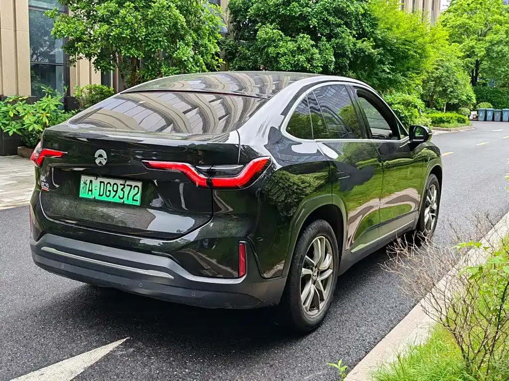 NIO EC6 — фото 10
