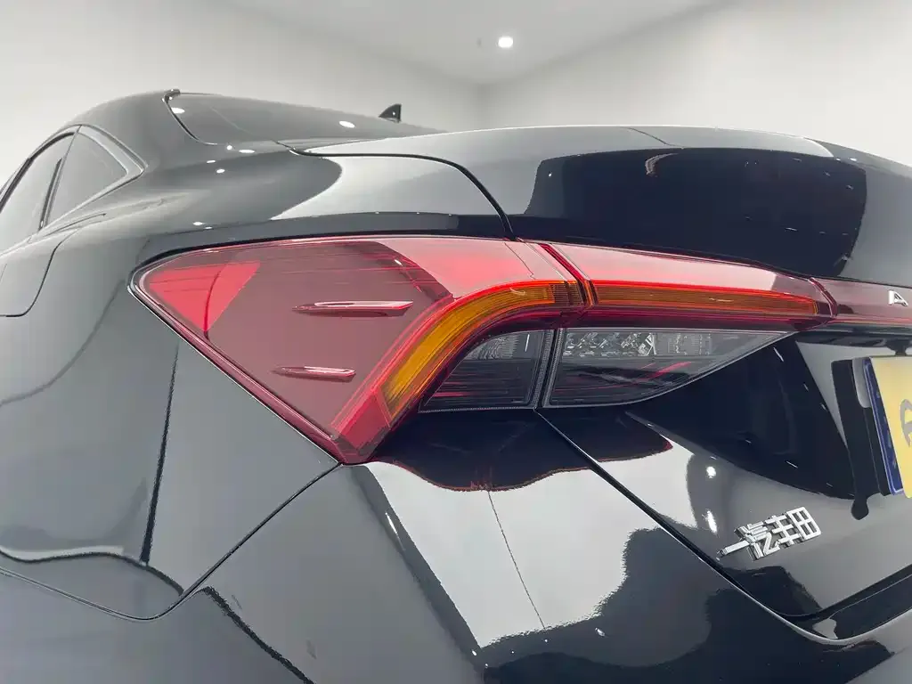 Toyota Avalon 2023 из CN, фото 9
