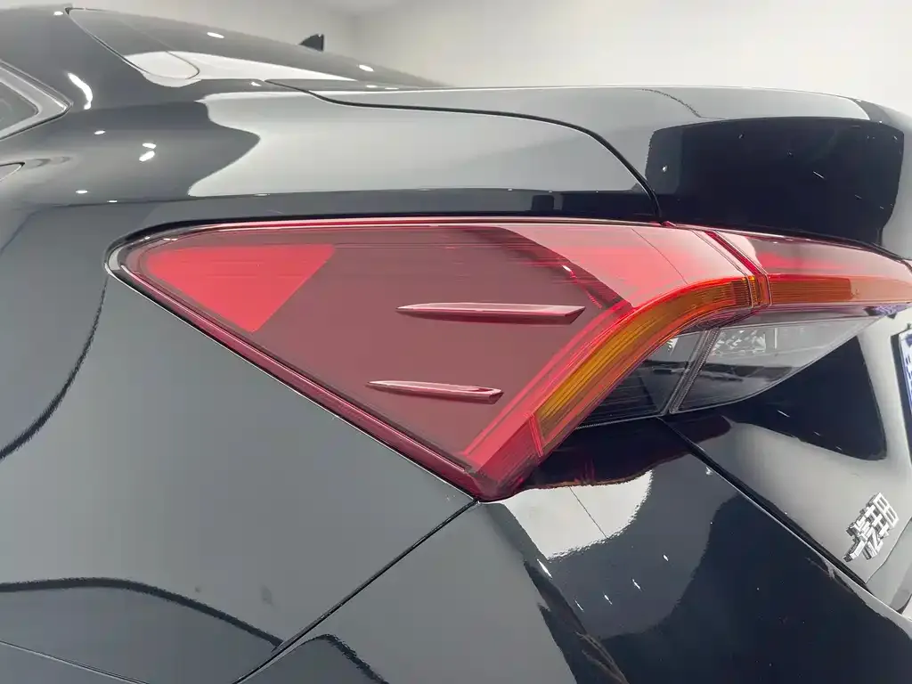 Toyota Avalon 2023 из CN, фото 7