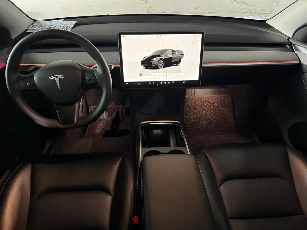 Tesla Model Y — фото 5