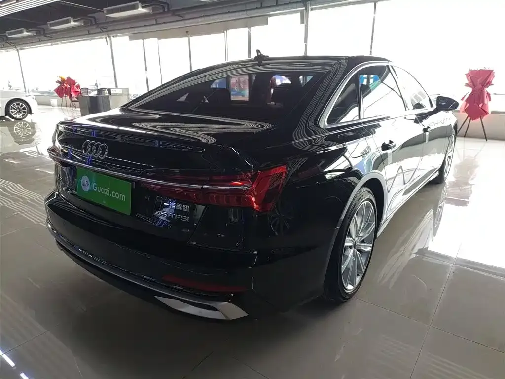 Audi A6L 2023 из CN, фото 6