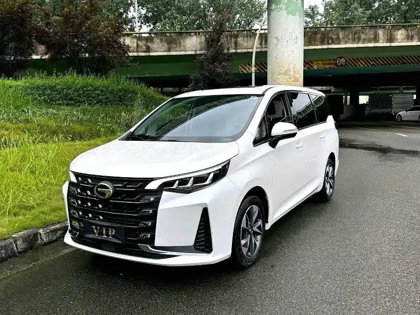GAC Motor Trumpchi M6 — фото 1