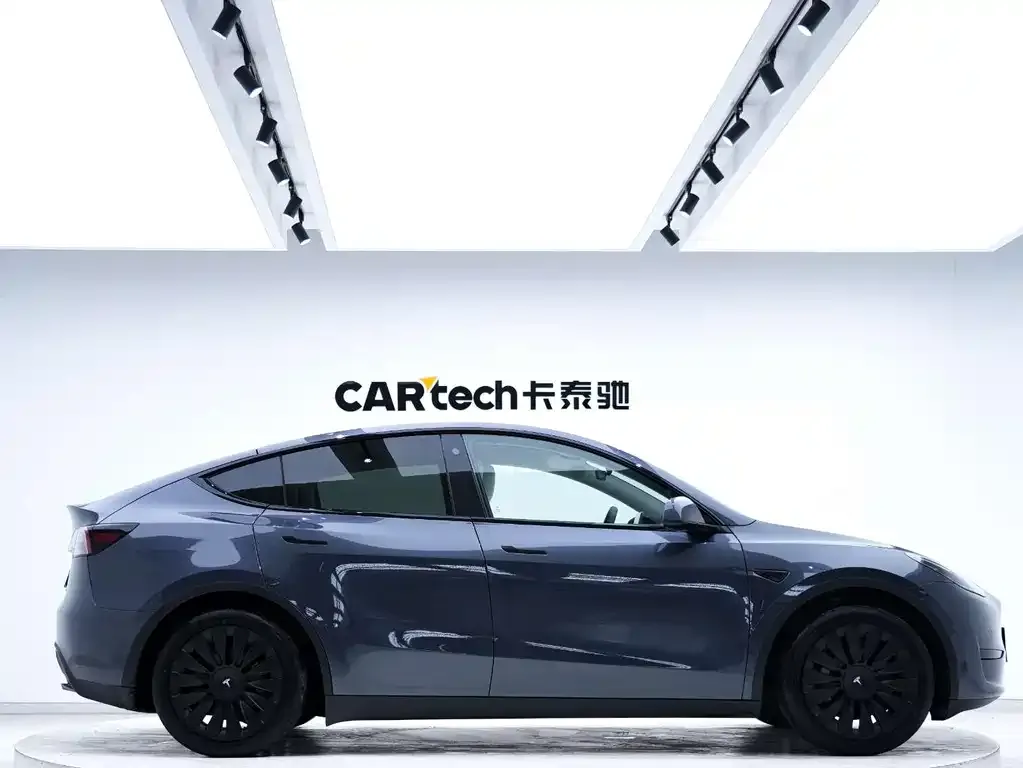 Tesla Model Y 2024 из CN, фото 8