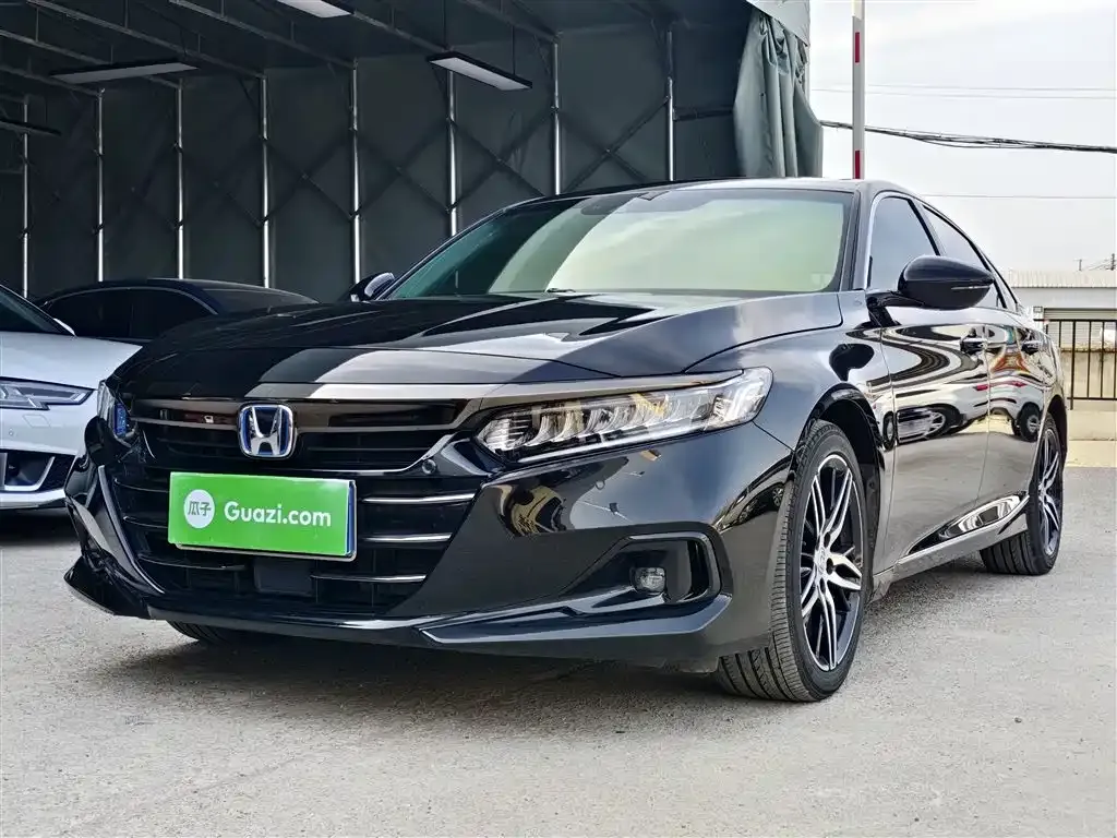 Honda Accord — фото 8