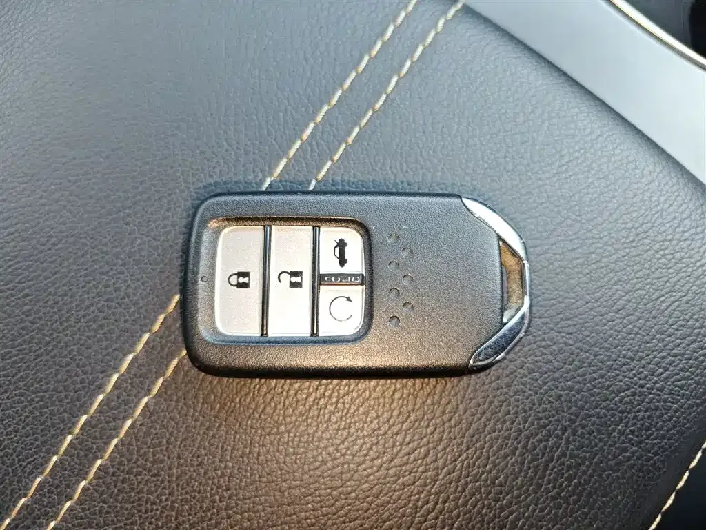 Honda Accord — фото 5