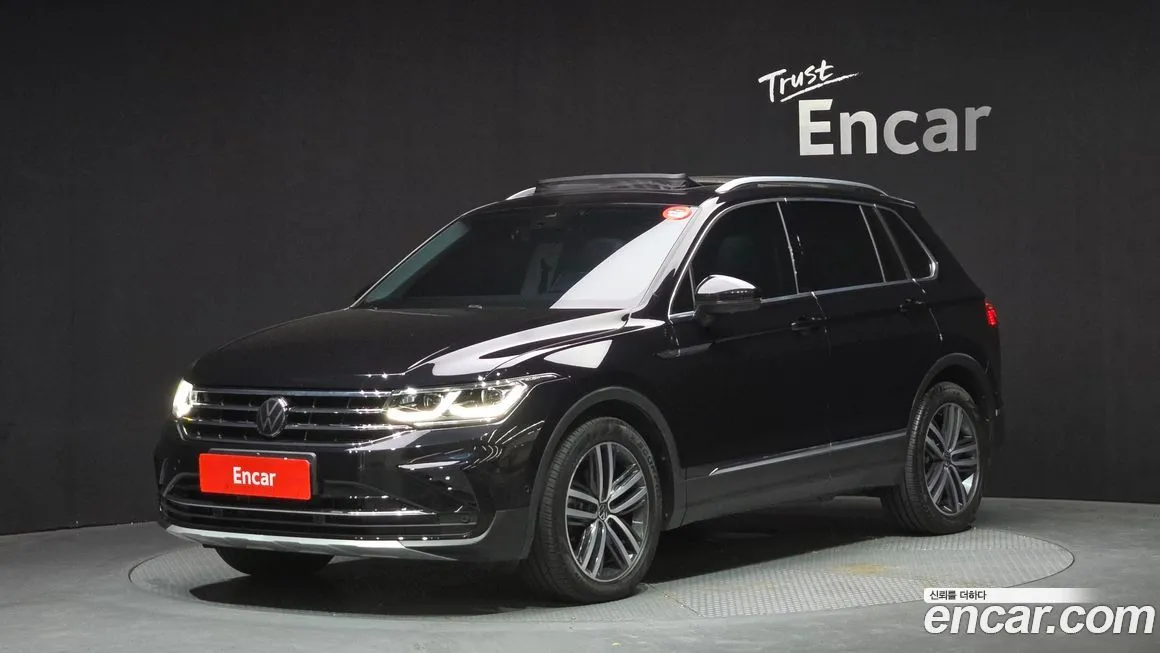 Volkswagen Tiguan — фото 1
