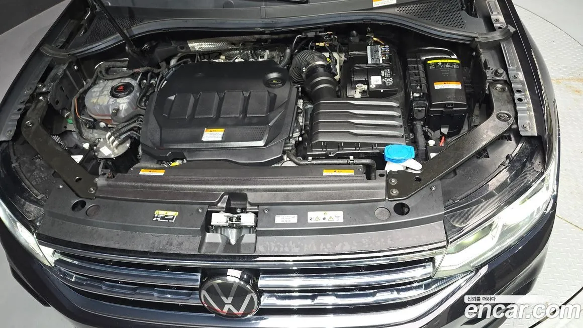 Volkswagen Tiguan — фото 7