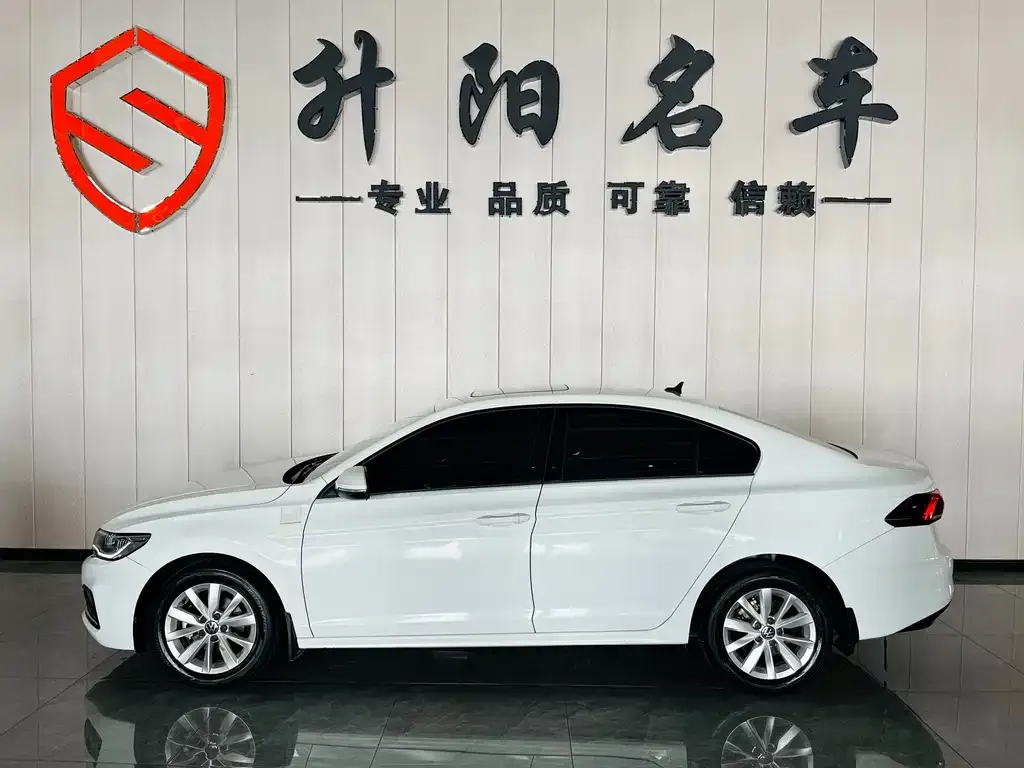 Volkswagen Bora 2022 из CN, фото 8