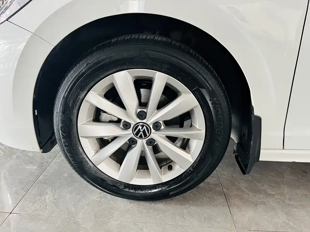 Volkswagen Bora 2022 из CN, фото 9