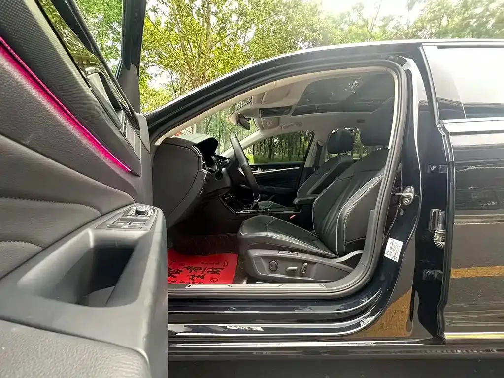 Volkswagen Passat — фото 2