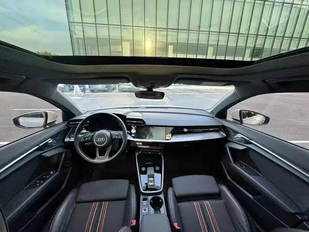 Audi A3 2023 из CN, фото 7