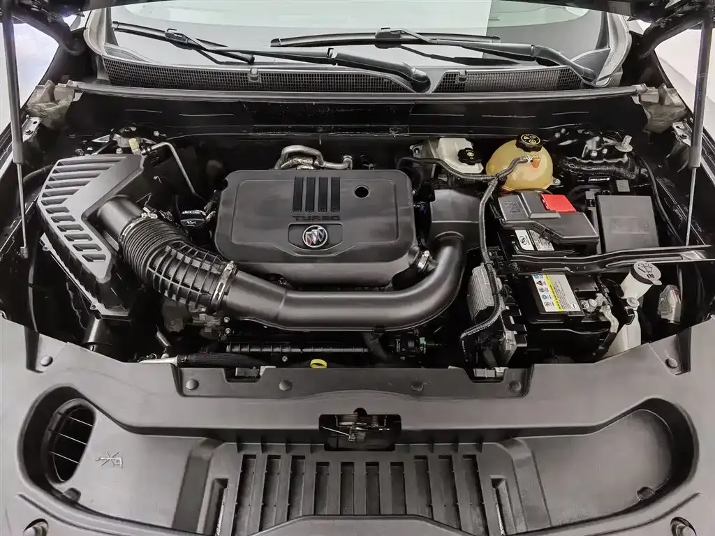 Buick Enclave 2021 из CN, фото 2