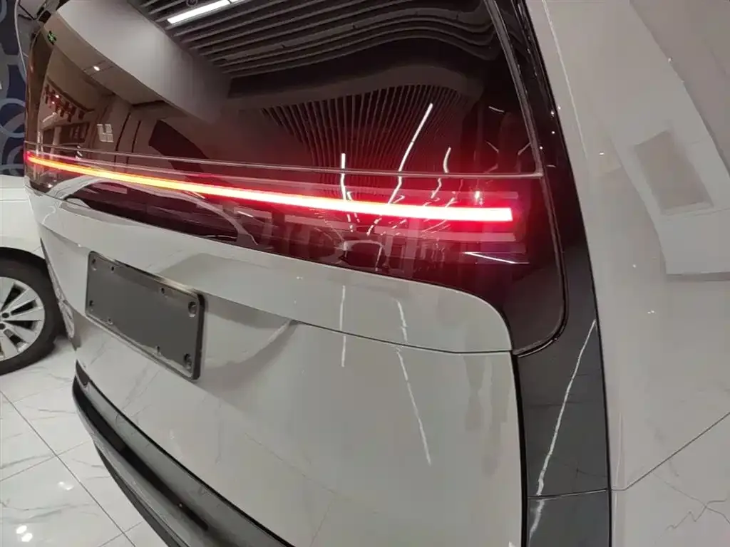 Li Auto MEGA 2024 из CN, фото 8