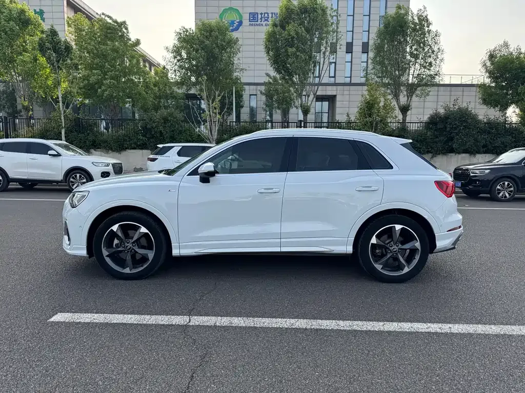 Audi Q3 2022 из CN, фото 9