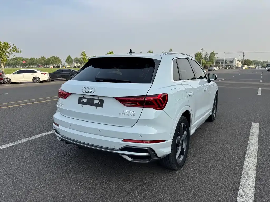 Audi Q3 2022 из CN, фото 4
