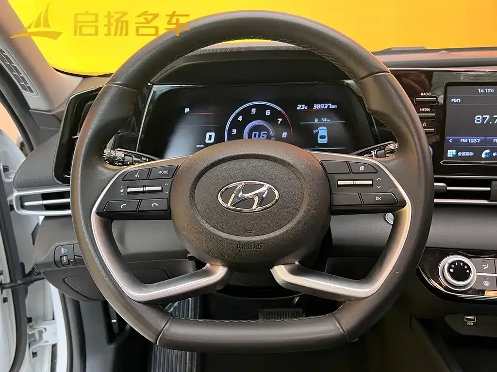 Hyundai Elantra 2022 из CN, фото 4