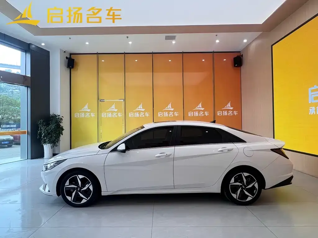 Hyundai Elantra 2022 из CN, фото 9