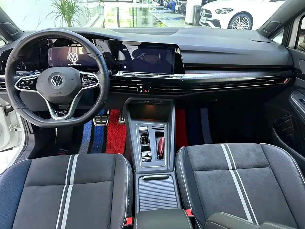 Volkswagen Golf 2021 из CN, фото 6