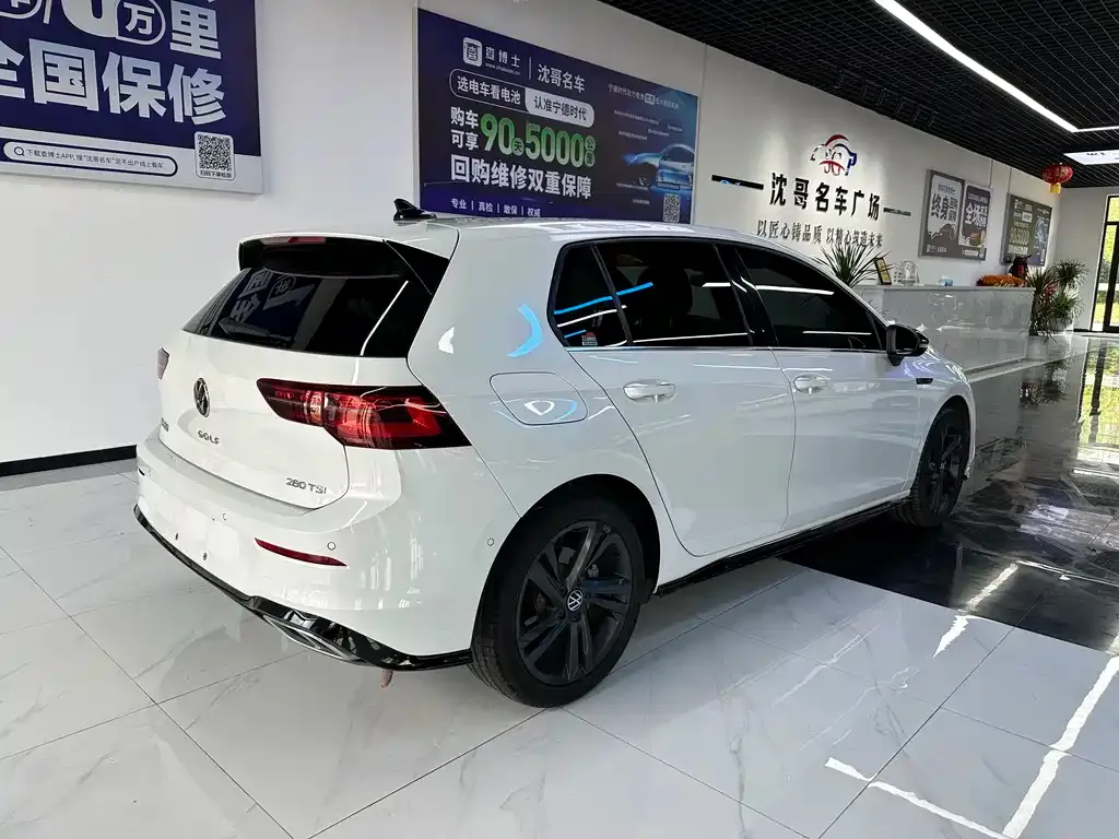 Volkswagen Golf 2021 из CN, фото 2