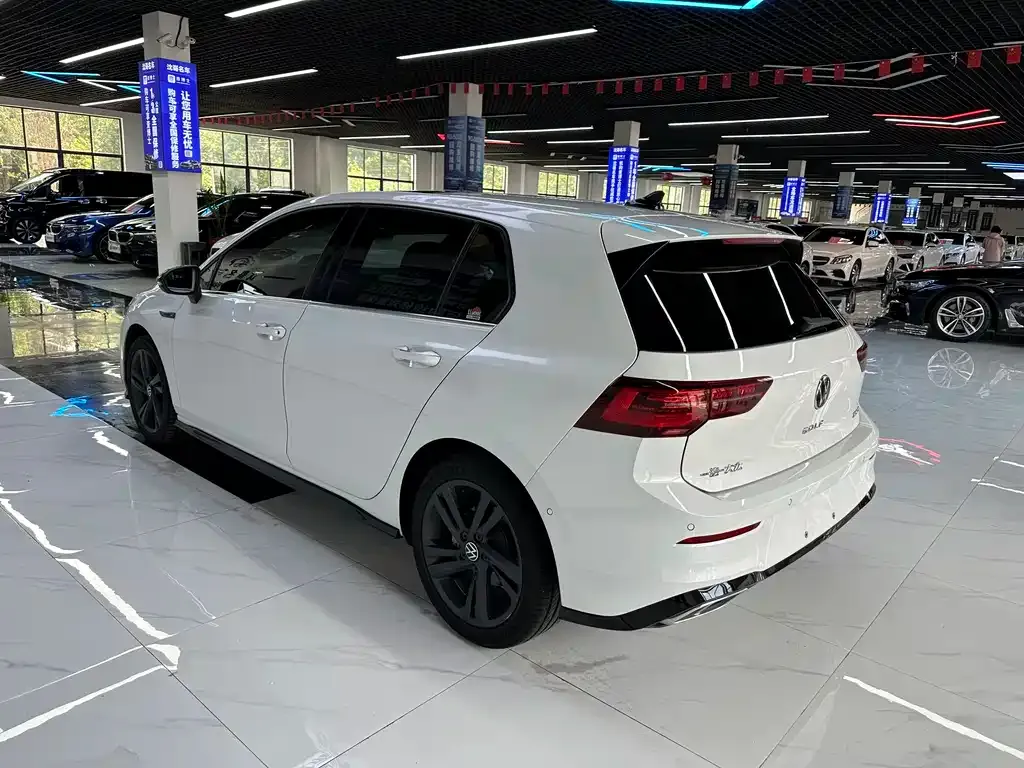 Volkswagen Golf 2021 из CN, фото 3