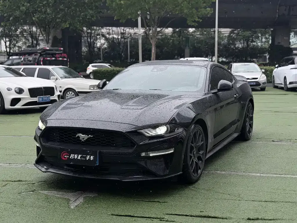 Ford Mustang 2023 из CN, фото 1