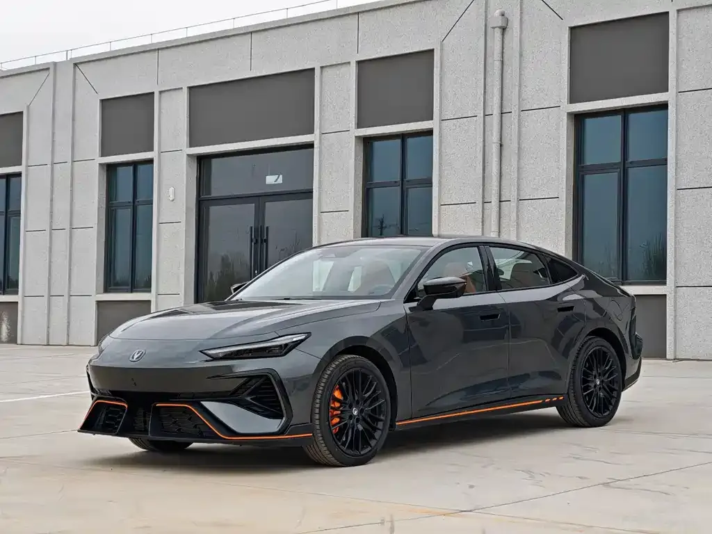 Changan UNI-V 2025 из CN, фото 1