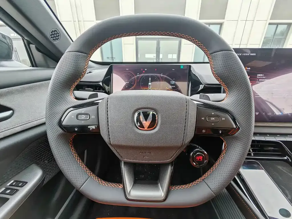 Changan UNI-V 2025 из CN, фото 8
