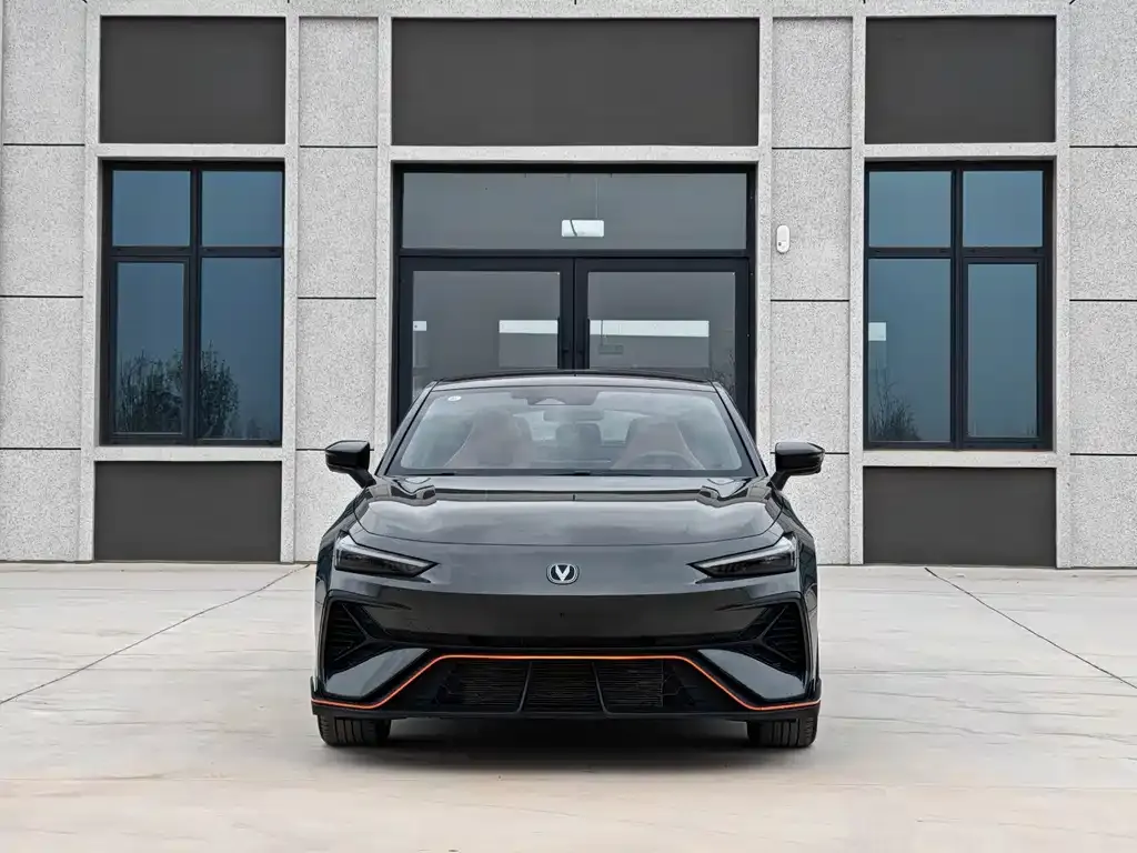 Changan UNI-V 2025 из CN, фото 2