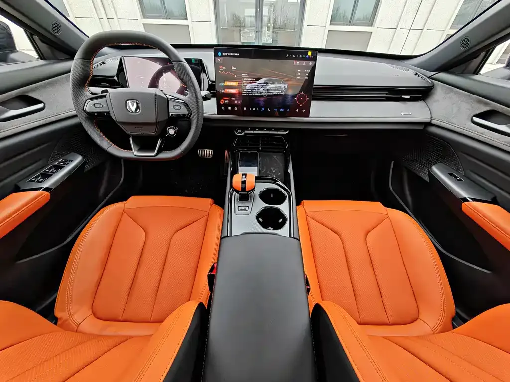 Changan UNI-V 2025 из CN, фото 7