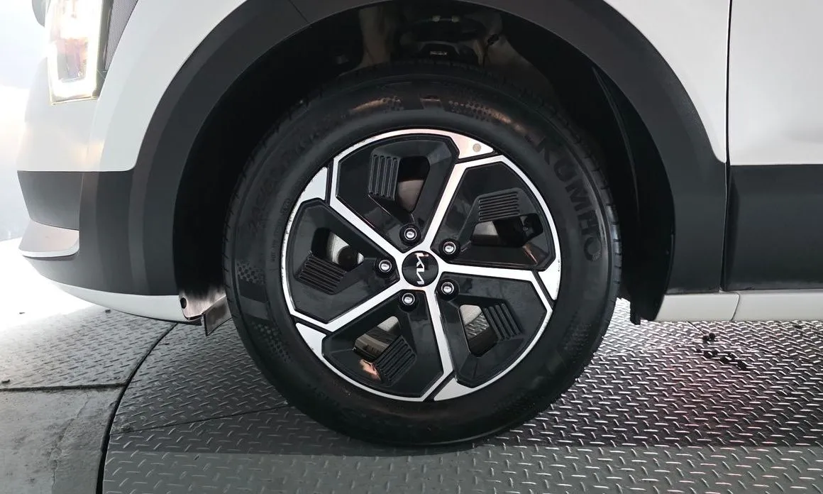 Kia Niro 2023 из KR, фото 8