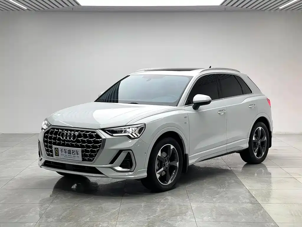 Audi Q3 2024 из CN, фото 1