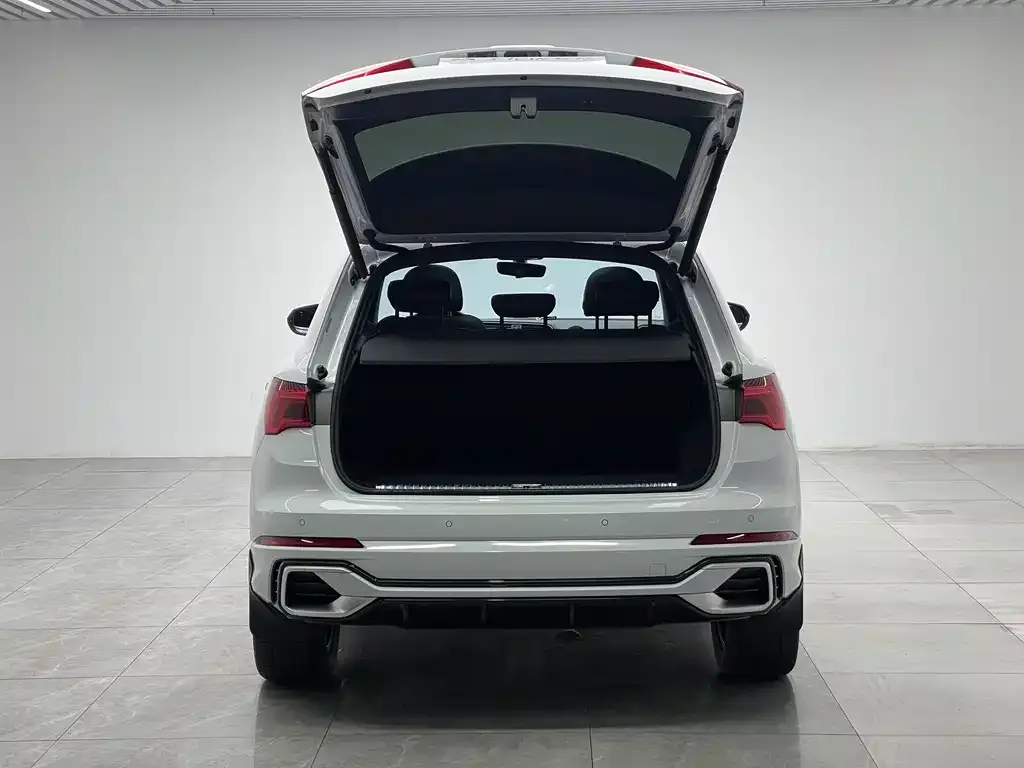 Audi Q3 2024 из CN, фото 10