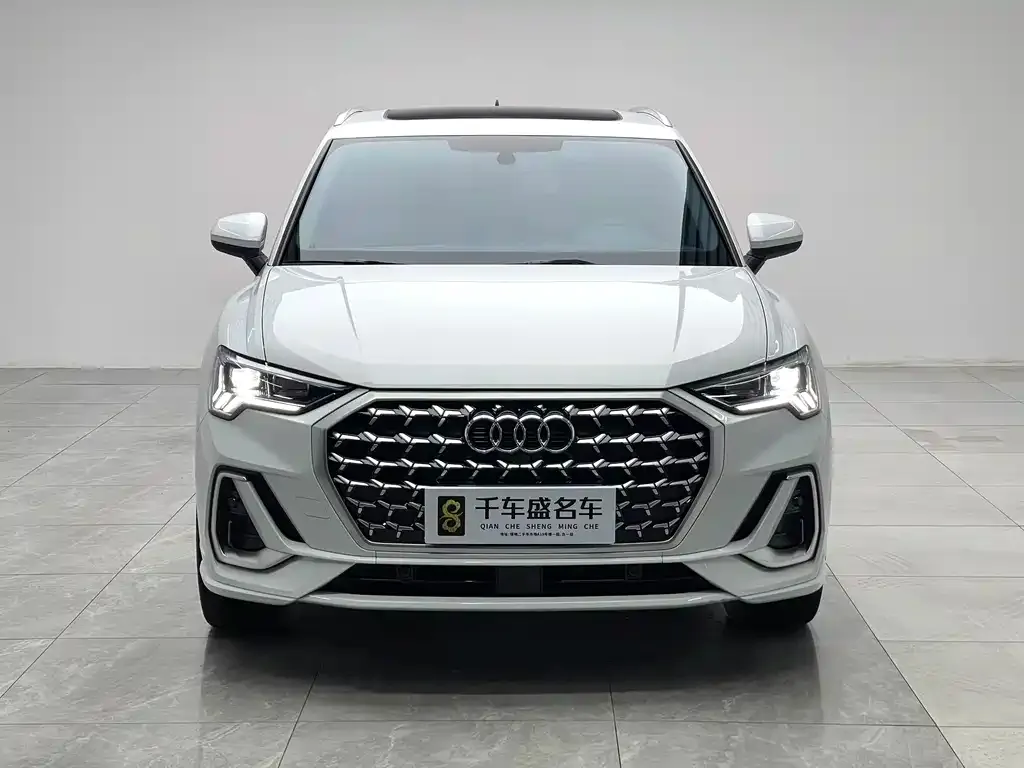 Audi Q3 2024 из CN, фото 5