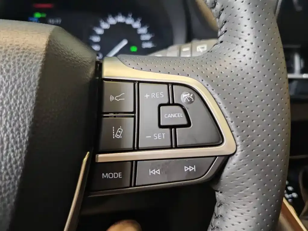 Toyota Sienna 2025 из CN, фото 7