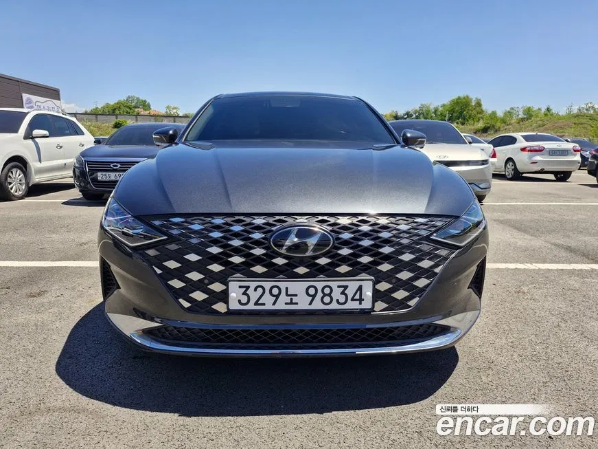 Hyundai Grandeur — фото 1
