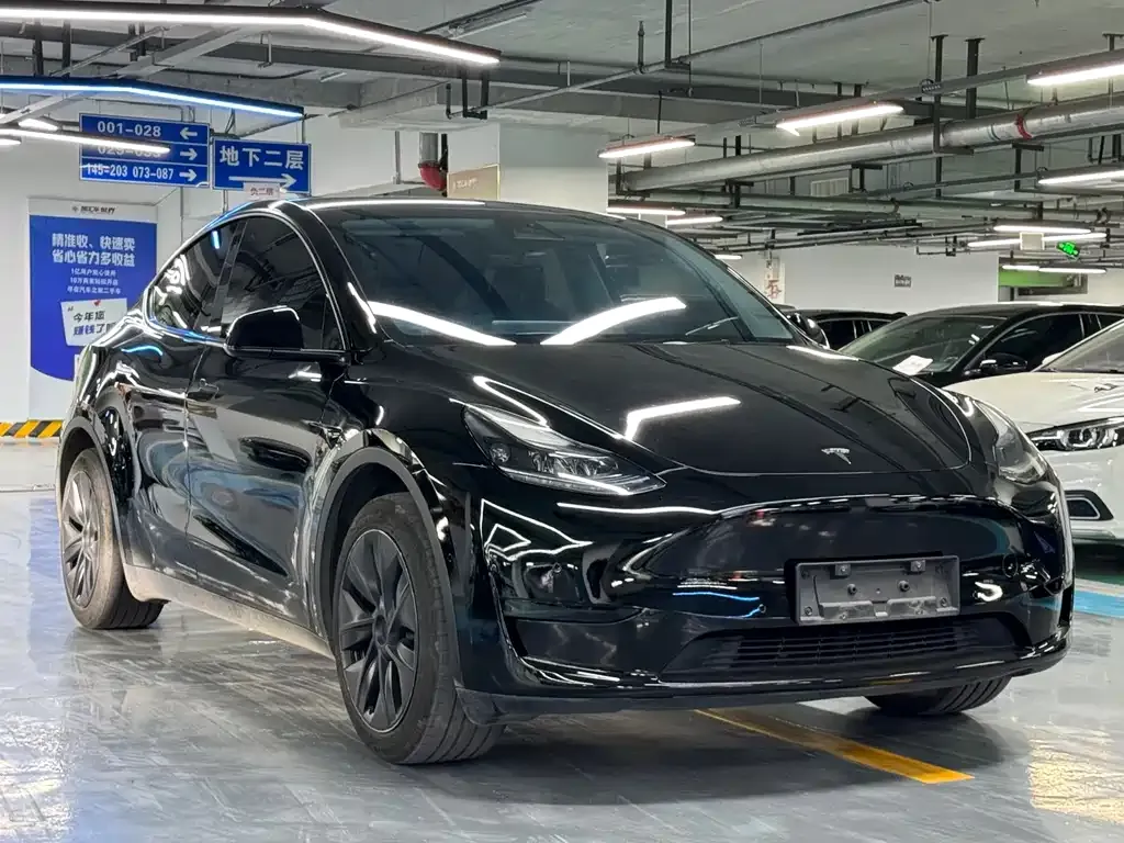 Tesla Model Y 2023 из CN, фото 4